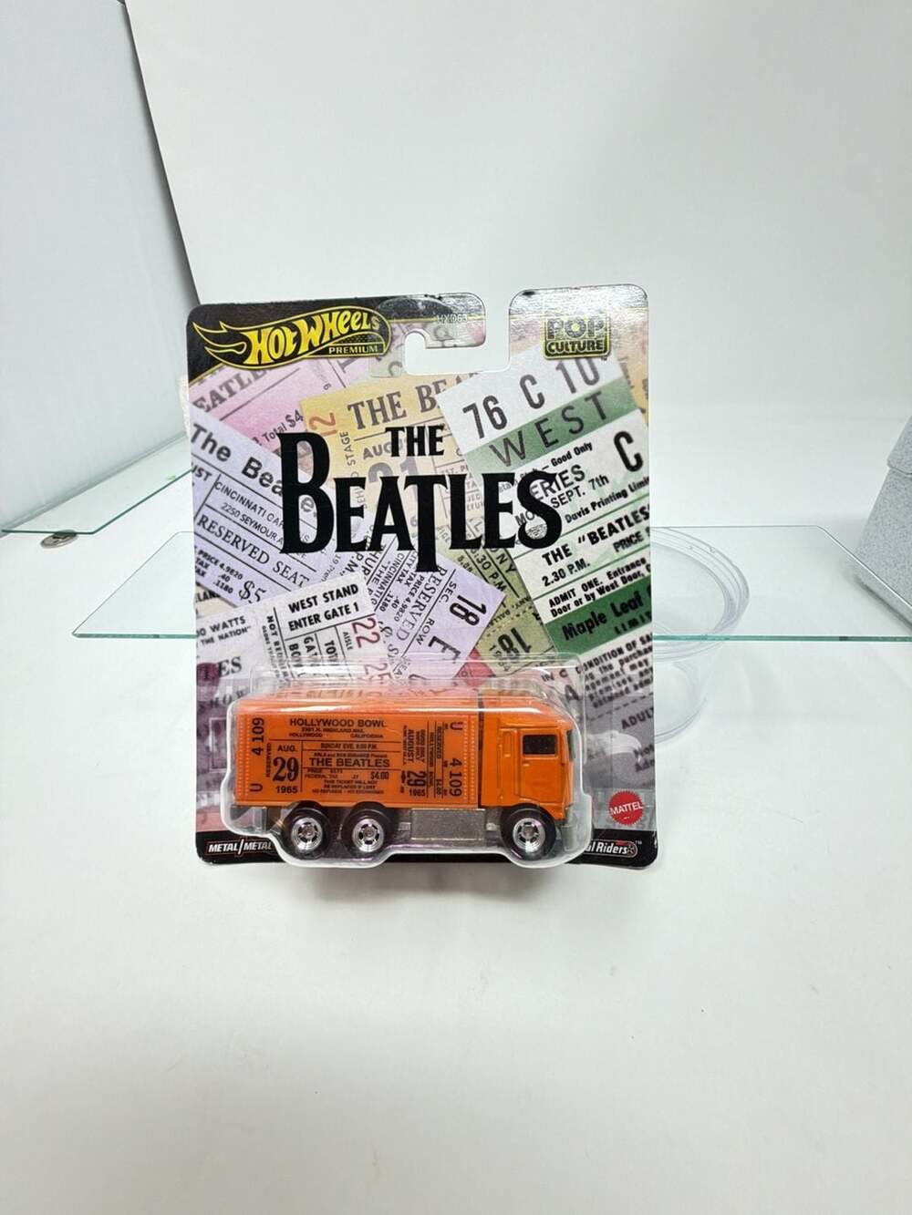 Hot Wheels Premium Pop Culture The Beatles Hiway Hauler Orange